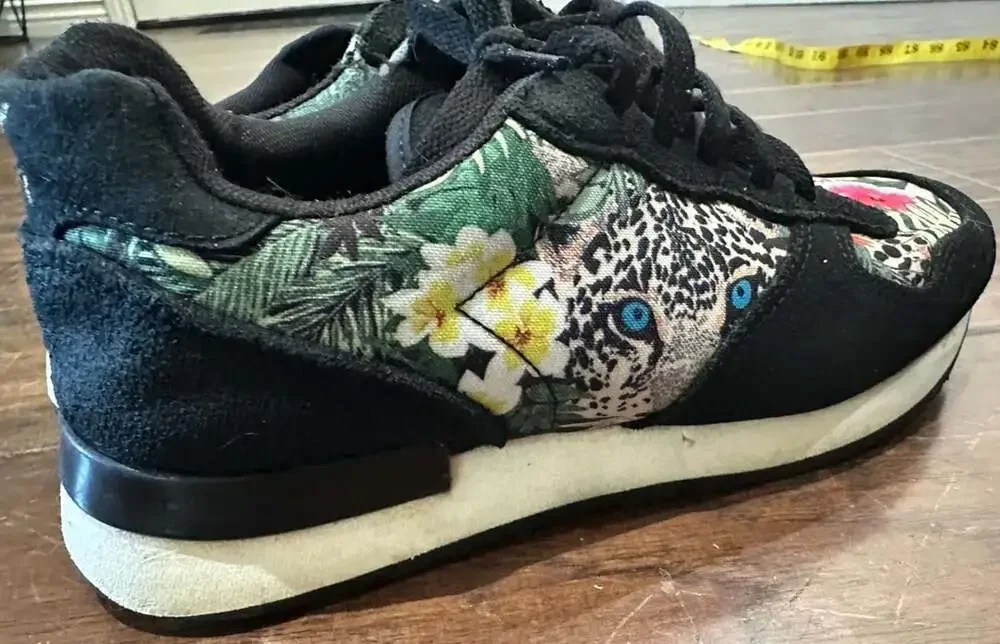 Inkkas Spirit Bear Jogger Sneakers Black Floral Jungle Size 7